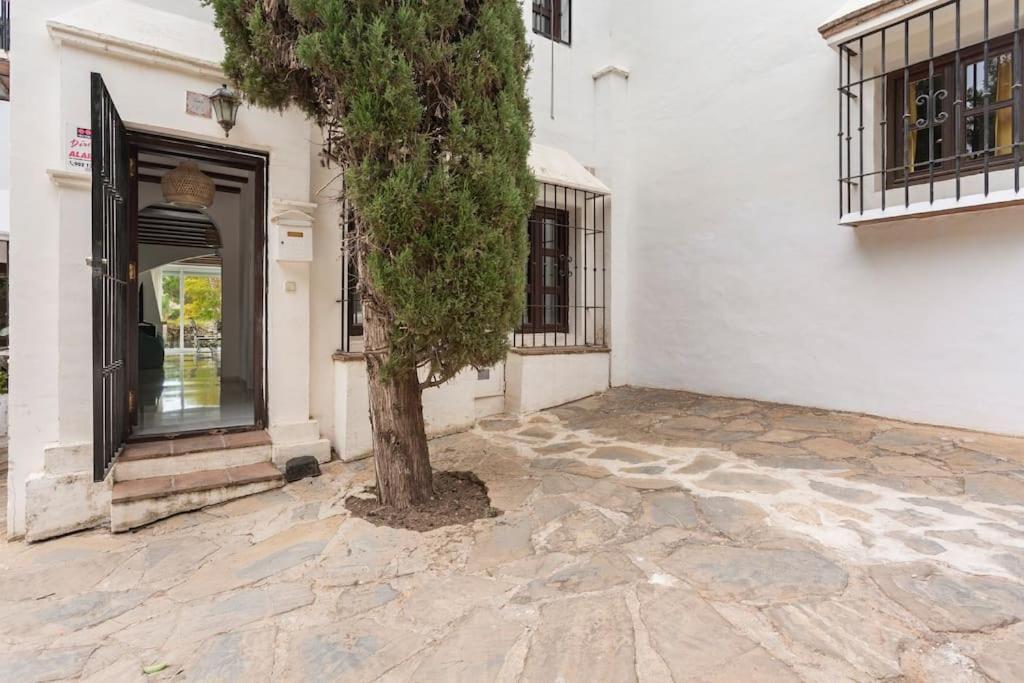 Stylish Spanish 3 Bd Townhouse On The Golden Mile Marbella Esterno foto