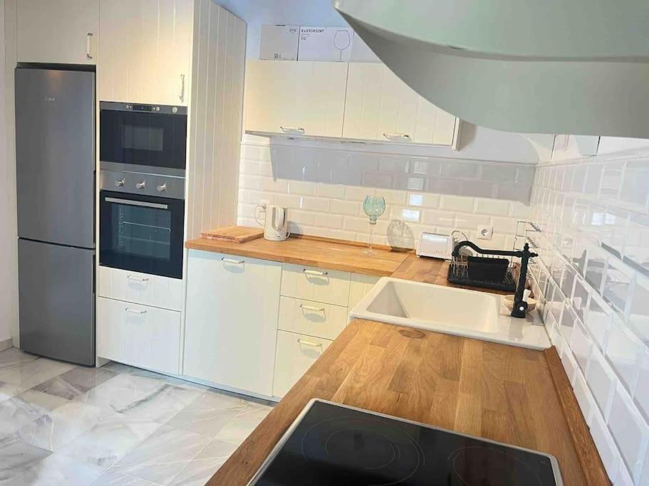 Stylish Spanish 3 Bd Townhouse On The Golden Mile Marbella Esterno foto